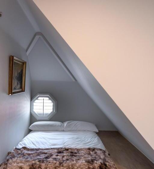 جناح إدارى, Mirabelle Inn & Restaurant