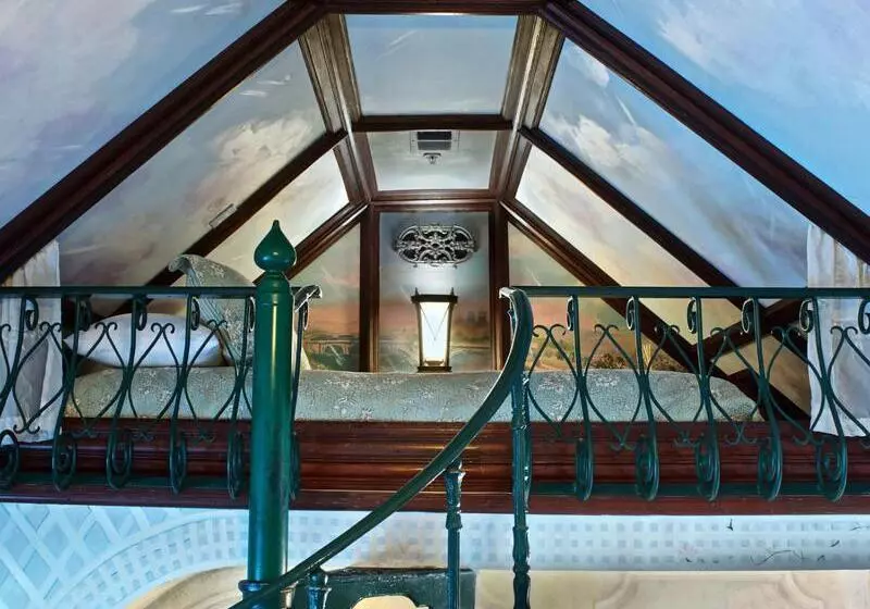 スーペリアースイート, Victorian Mansion Bed And Breakfast Inn