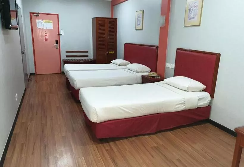 اتاق پریمیوم سه تخته, Classic Hotel Kuantan
