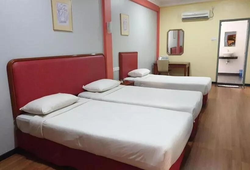 اتاق پریمیوم سه تخته, Classic Hotel Kuantan