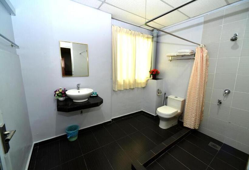 4 베드룸 스위트, Classic Hotel Kuantan