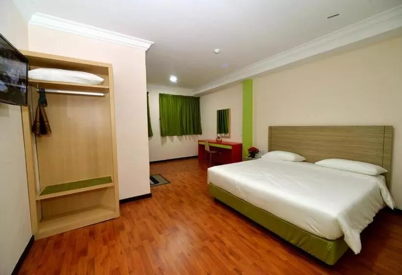 اتاق لوکس با تخت دو نفره بزرگ, Classic Hotel Kuantan