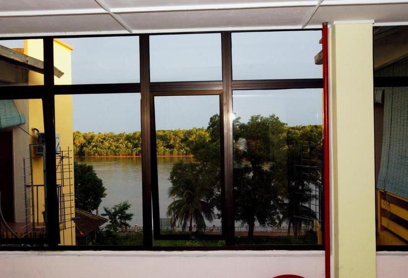 복층 룸 퀸 침대, Classic Hotel Kuantan