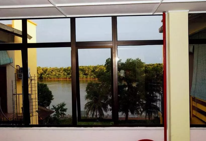 اتاق سوپریور با تخت دو نفره بزرگ, Classic Hotel Kuantan