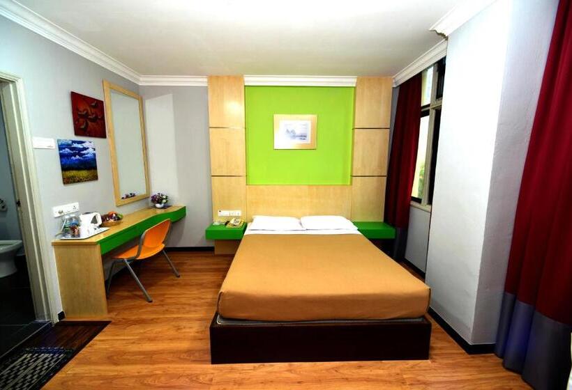 수피리어 룸 퀸 침대, Classic Hotel Kuantan