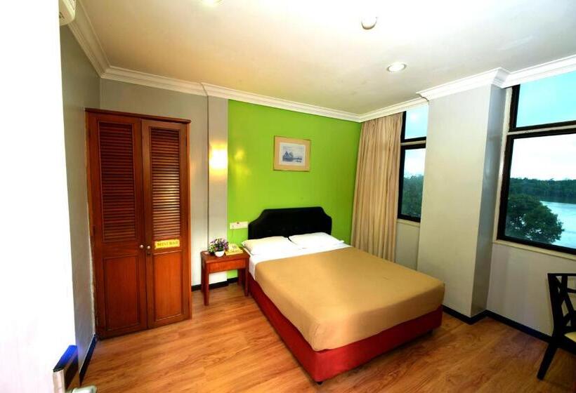 수피리어 룸 퀸 침대, Classic Hotel Kuantan