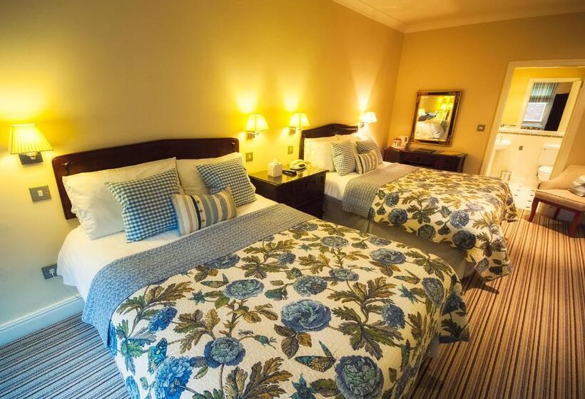 غرفة عائلية, Eslington Villa