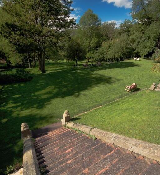 غرفة قياسية, Eslington Villa