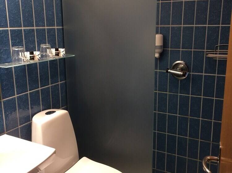 스탠다드 룸, Frederik Vi S