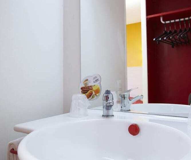 Номер Стандарт, Premiere Classe Martigues