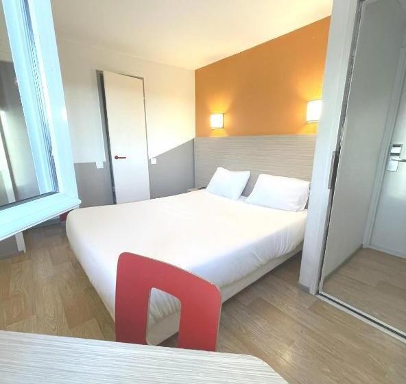 Номер Стандарт, Premiere Classe Martigues