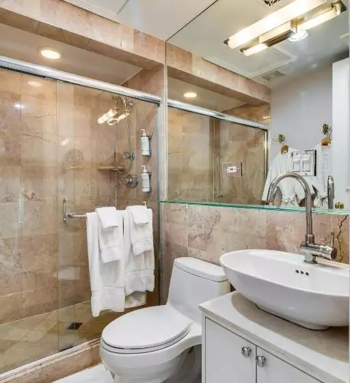 Standard-huone, Ruby Room