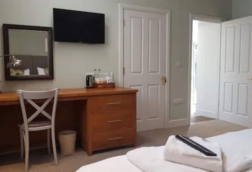 ファミリールーム, The Kings Arms