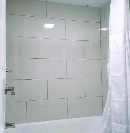 غرفة قياسية سرير كينج, Seabreeze Inn  Fort Walton