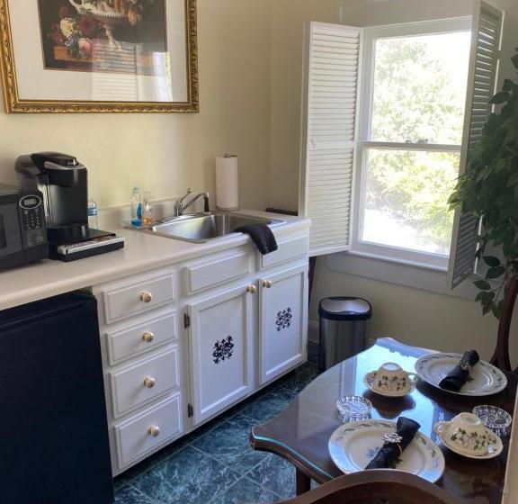 スイート, Page House Bed And Breakfast