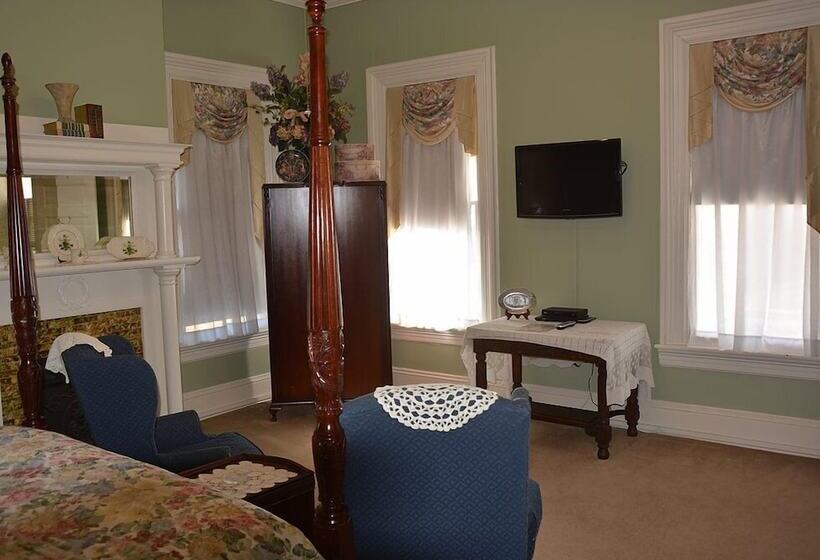 スイート, Page House Bed And Breakfast