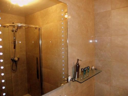 Номер Стандарт Трехместный, College Guest House