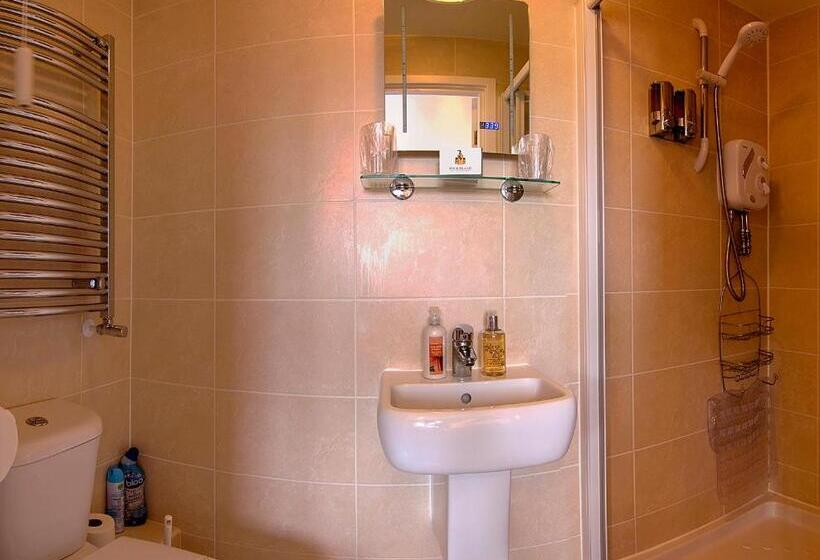 חדר בסיסי, Forest Guest House