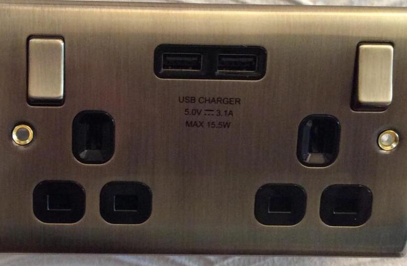 חדר משפחתי, Forest Guest House