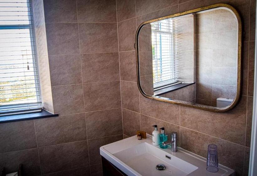 חדר סטנדרט, קומת קרקע, Rock House