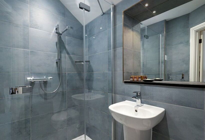 חדר סטנדרט, Rock House