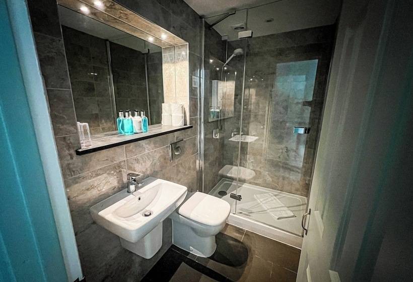 スタンダードルーム, Rock House