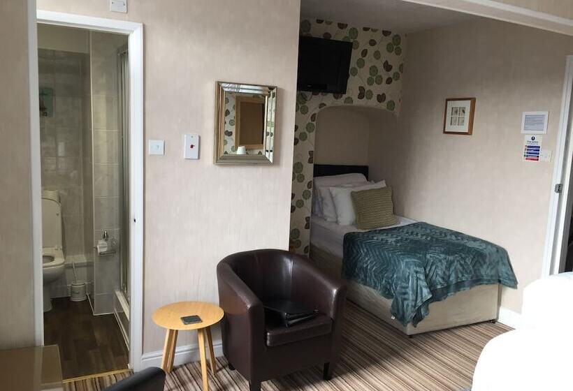 스탠다드 룸, The Leeway