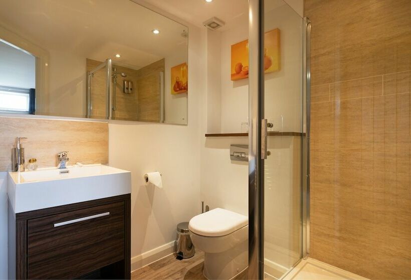 标准间, The Limes Country Lodge Hotel & Admiral Restaurant