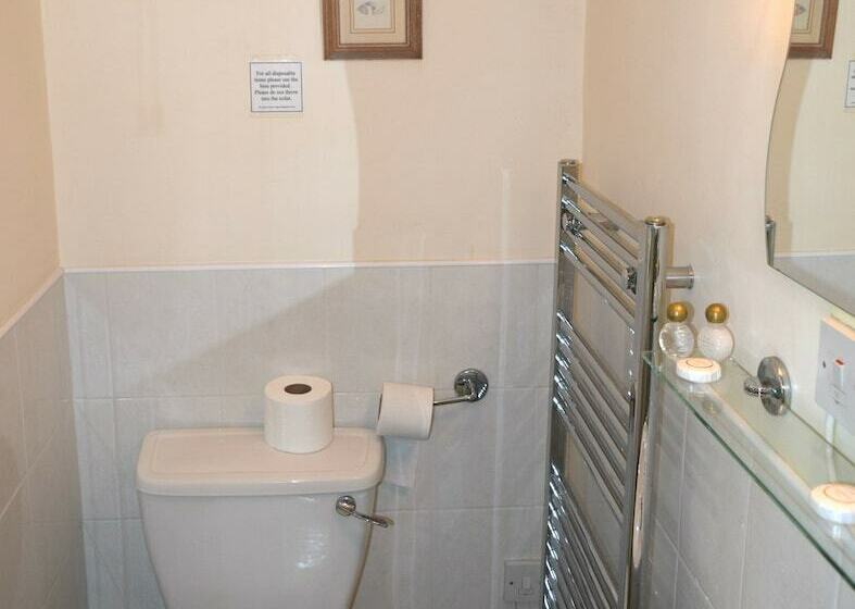 标准间, The Limes Country Lodge Hotel & Admiral Restaurant