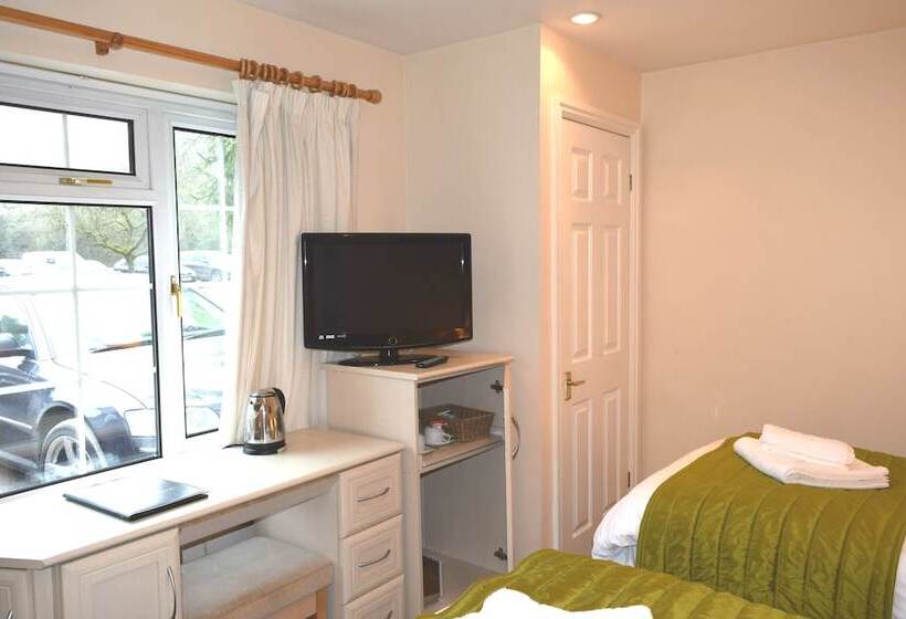 标准间, The Limes Country Lodge Hotel & Admiral Restaurant