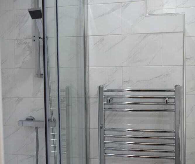 高级大房间, The Limes Country Lodge Hotel & Admiral Restaurant