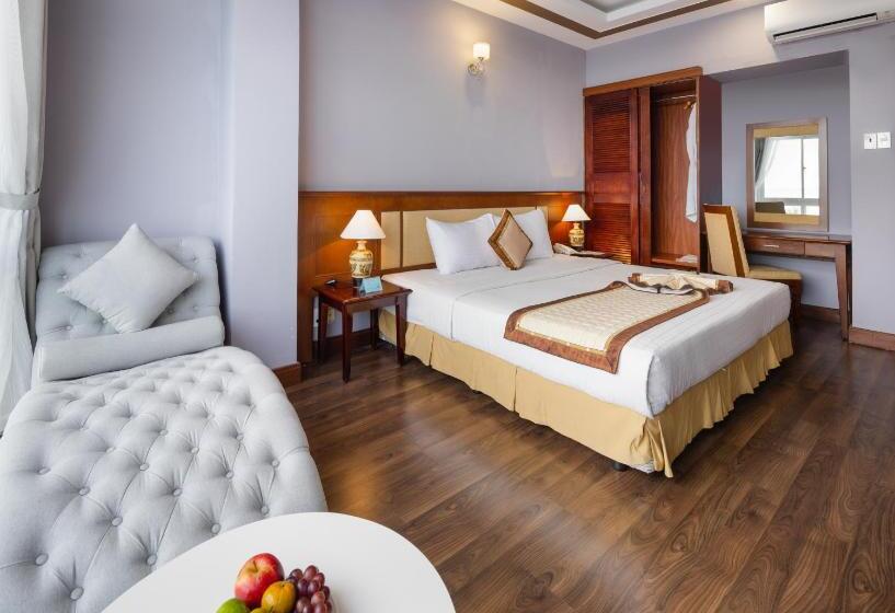 سوییت جونیور, Saigon Ninh Chu Hotel & Resort