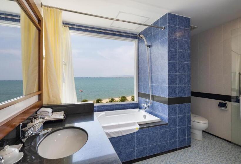 سوئیت اجرایی با چشمانداز دریا, Saigon Ninh Chu Hotel & Resort