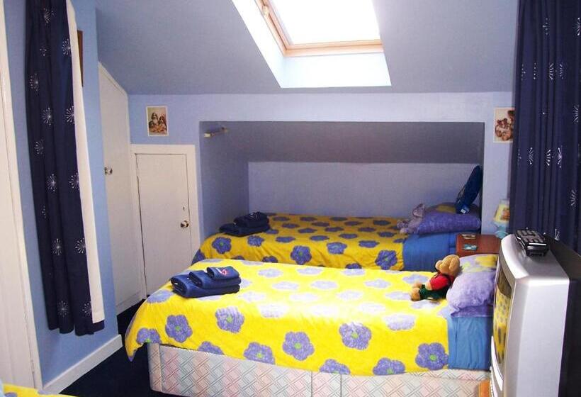 חדר משפחתי, Sunnyside B&b