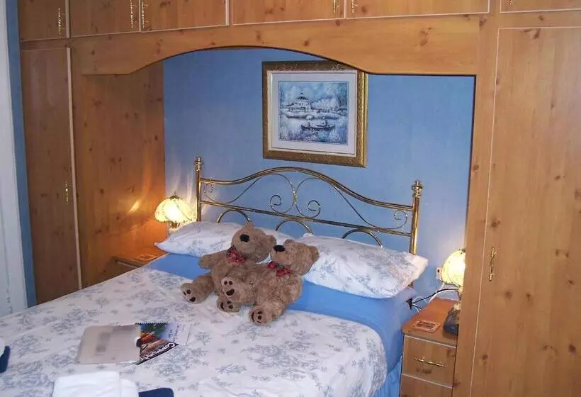 デラックストリプルルーム, Sunnyside B&b