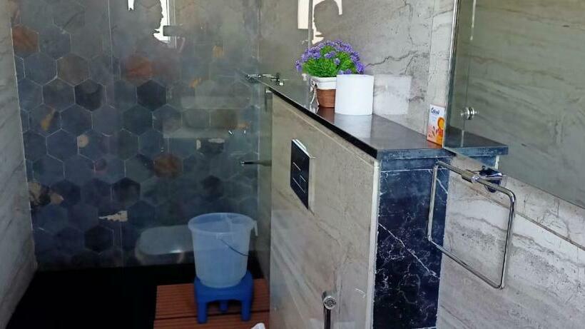 Quarto Estandar Cama King, The Lalita S Majestic Pines