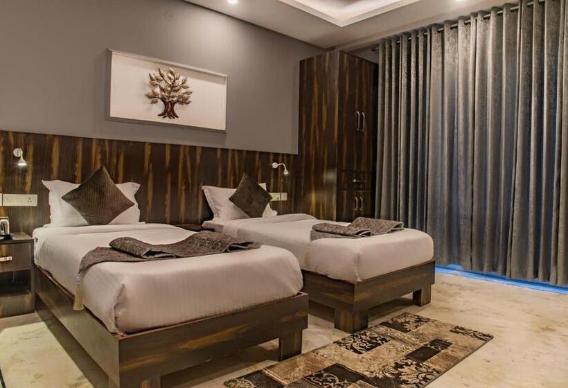 Quarto Familiar, The Lalita S Majestic Pines