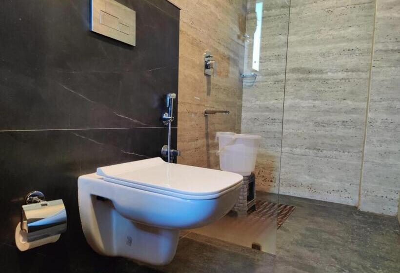 Quarto Familiar, The Lalita S Majestic Pines