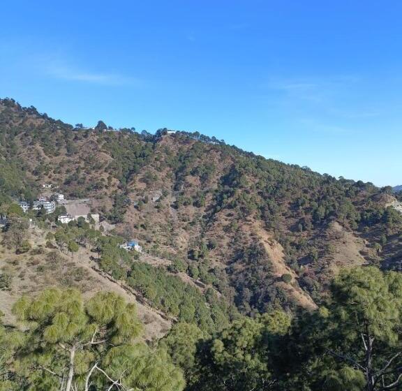 Quarto Familiar, The Lalita S Majestic Pines