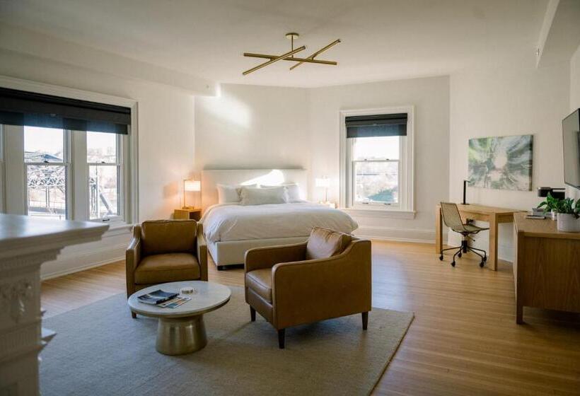 キングサイズベッドのスタンダードルーム, Wilbur Mansion