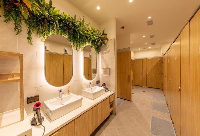 Кровать в Общей Комнате, Cho Stay Capsule Hotel Taoyuan Airport T2