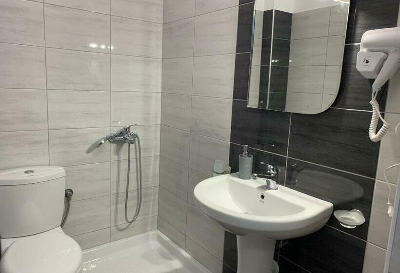 إستوديو قياسى, Piazza