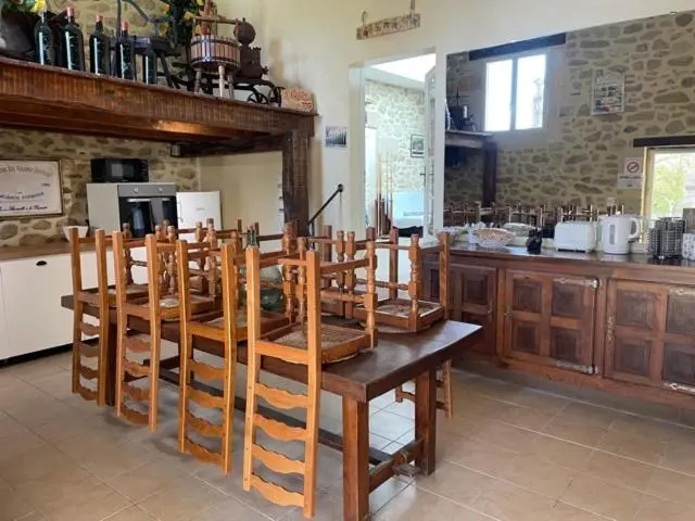 ファミリールーム, Domaine De Grand Homme