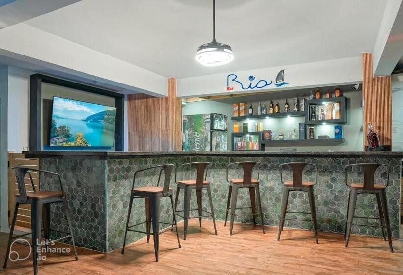 庭の見える1ベッドルームアパートメント, Ria Aparta