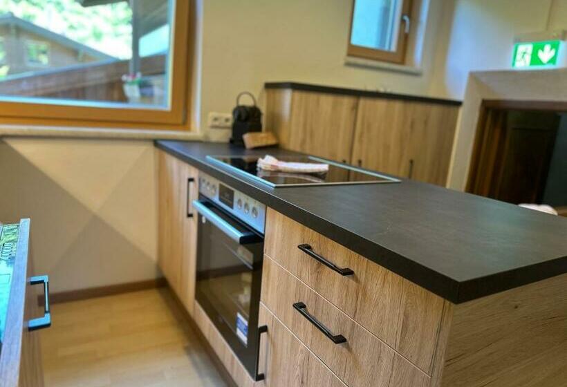 2ベッドルームアパートメント, Haus Tirol