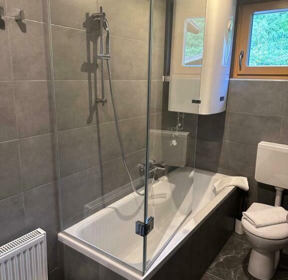 آپارتمان 2 خوابه, Haus Tirol
