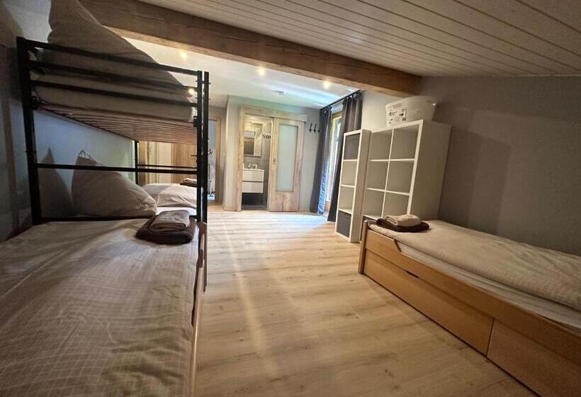 スタンダードルーム, Haus Tirol