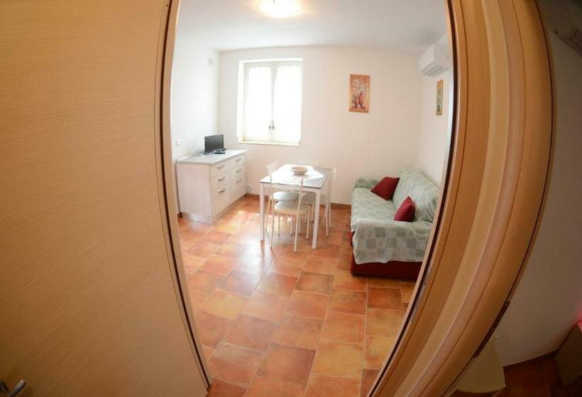 آپارتمان 1 خوابه, Agriturismo La Tortorella