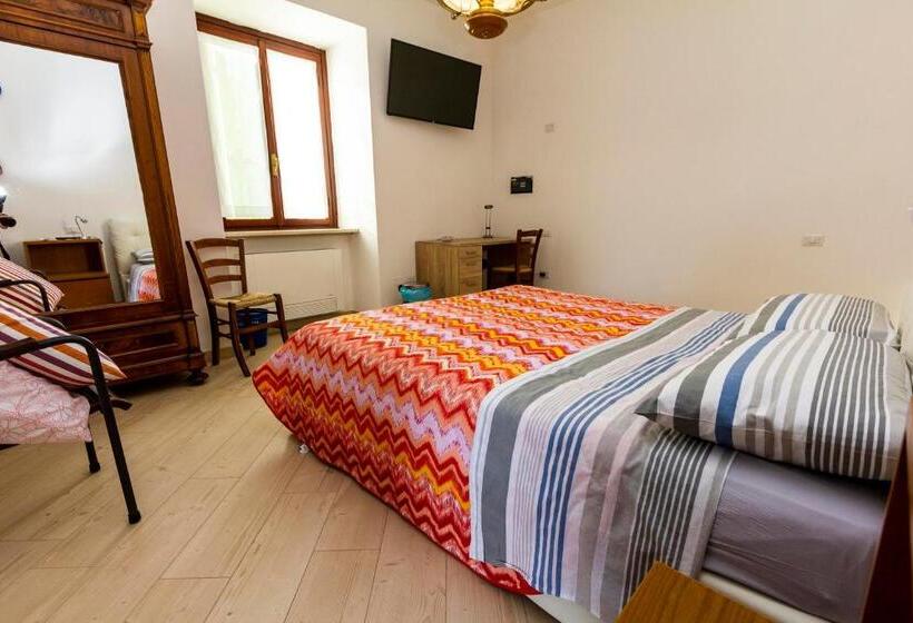 اتاق استاندارد سه نفره, La Colomba B&b