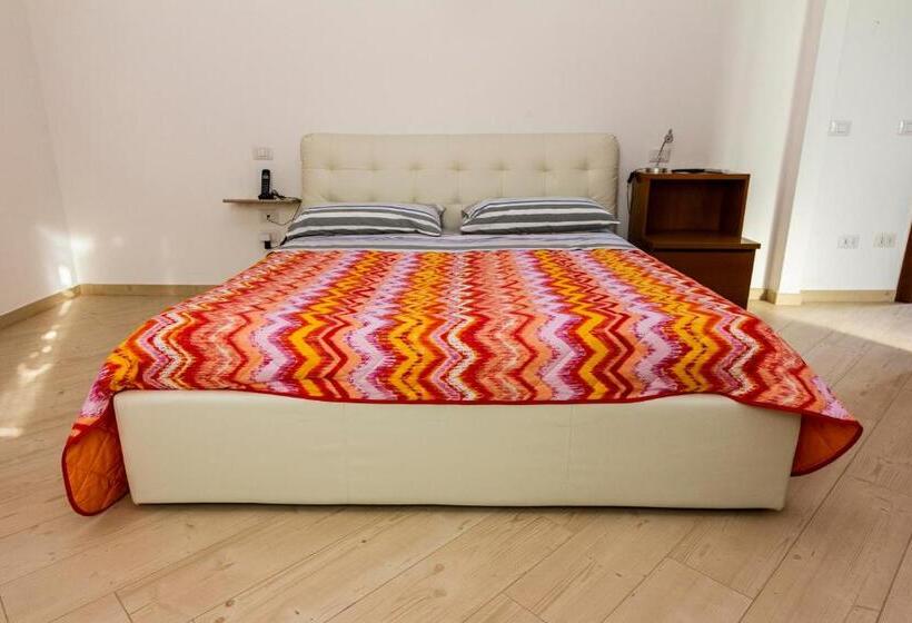 Номер Стандарт Трехместный, La Colomba B&b